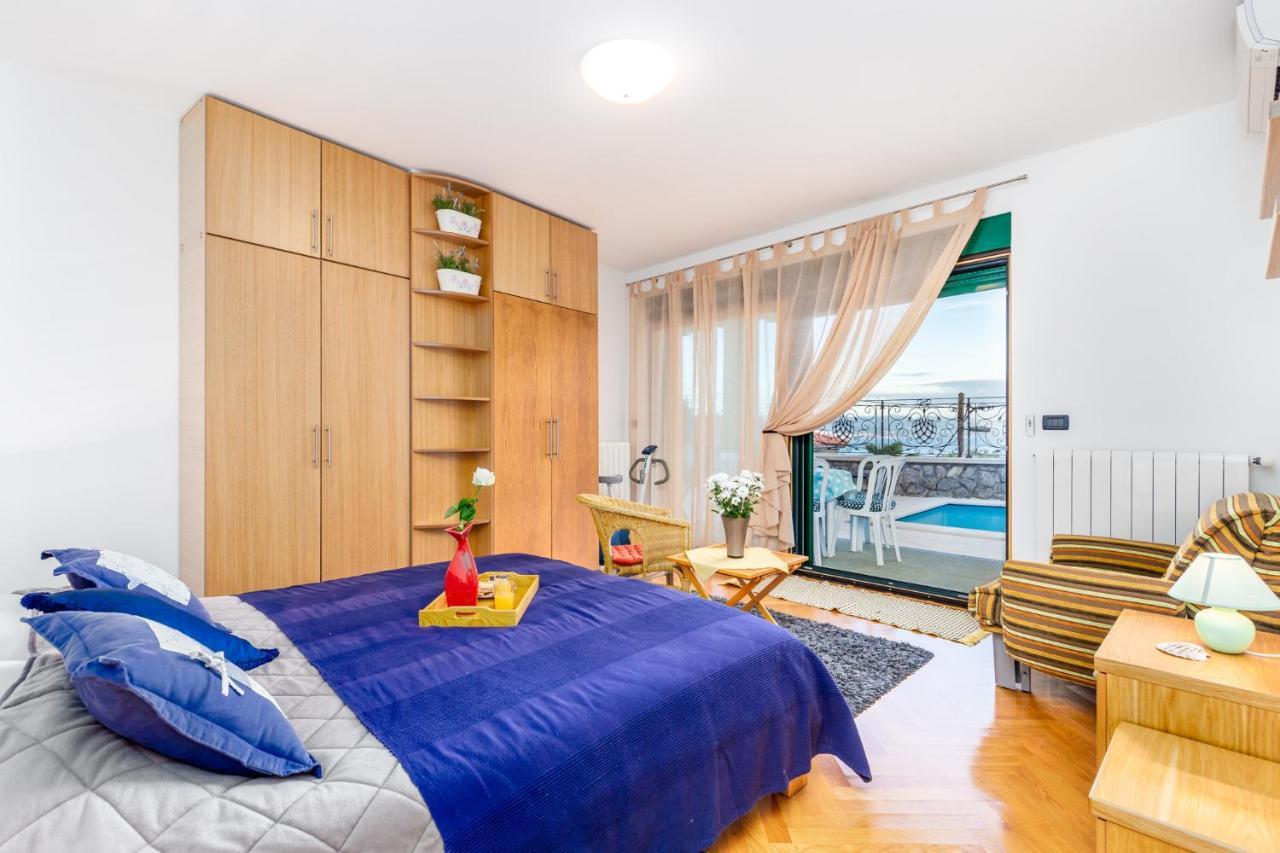 Lux Apartmani Opatija Exteriör bild