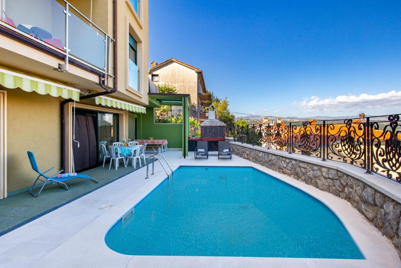 Lux Apartmani Opatija Exteriör bild