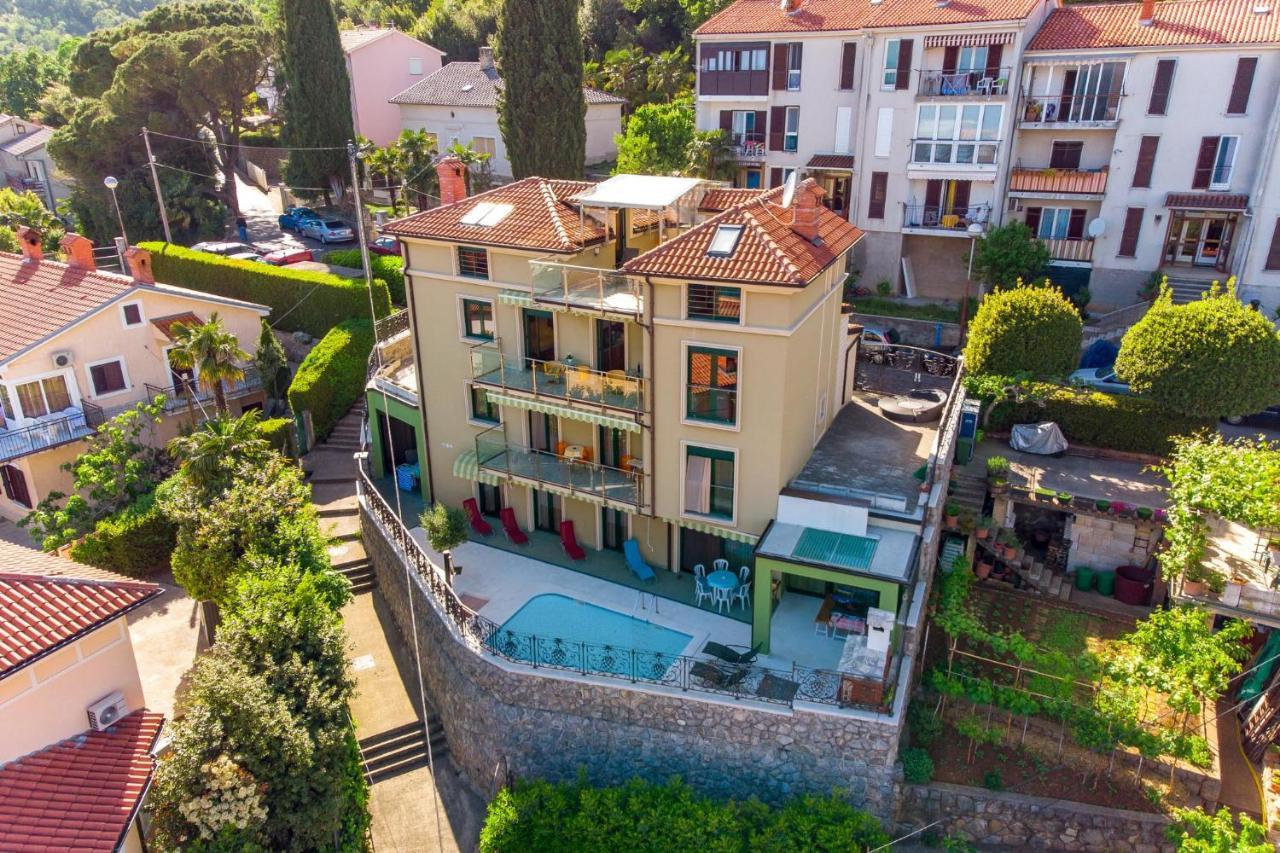 Lux Apartmani Opatija Exteriör bild