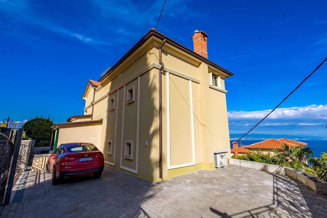 Lux Apartmani Opatija Exteriör bild