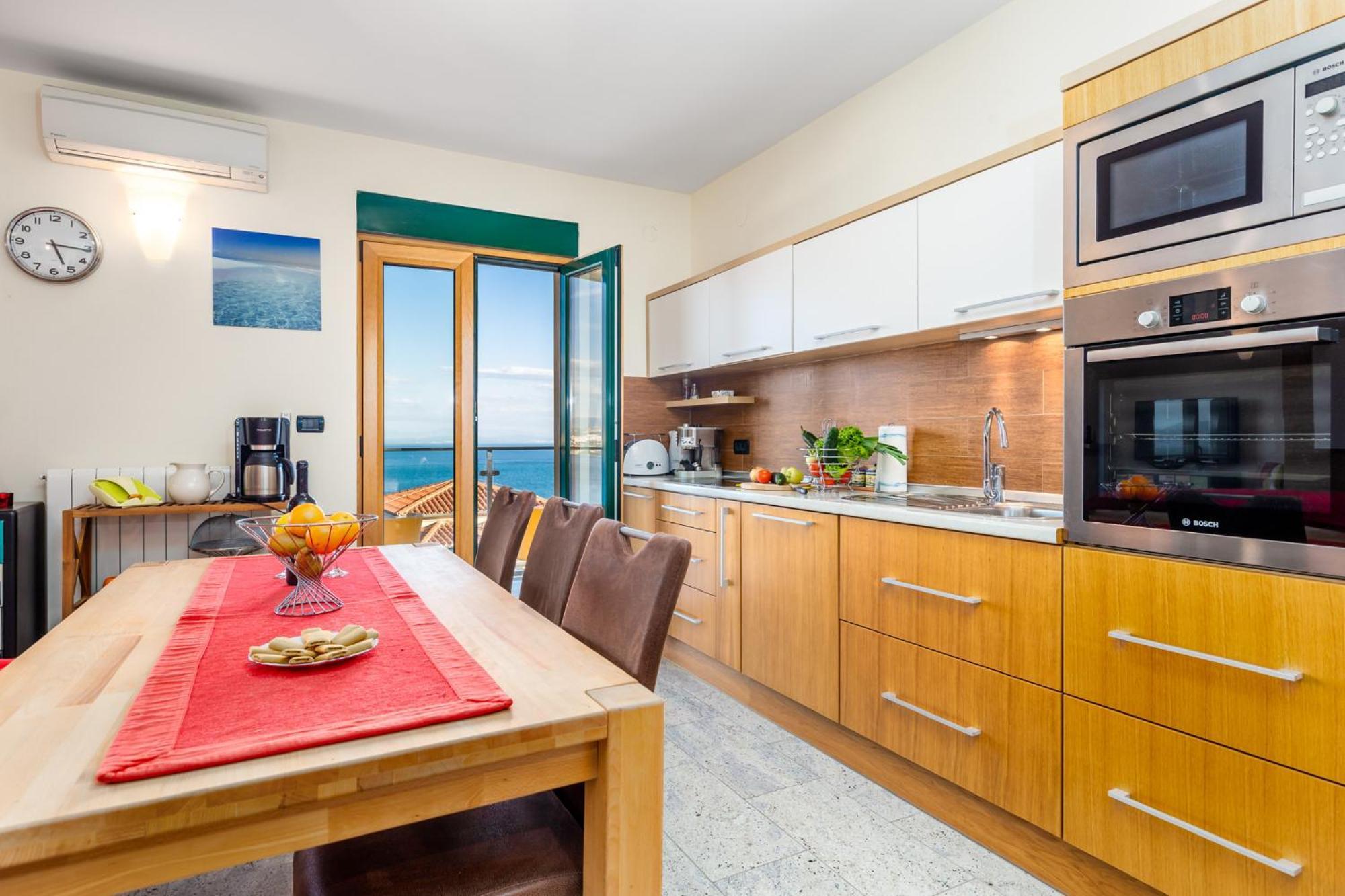 Lux Apartmani Opatija Exteriör bild