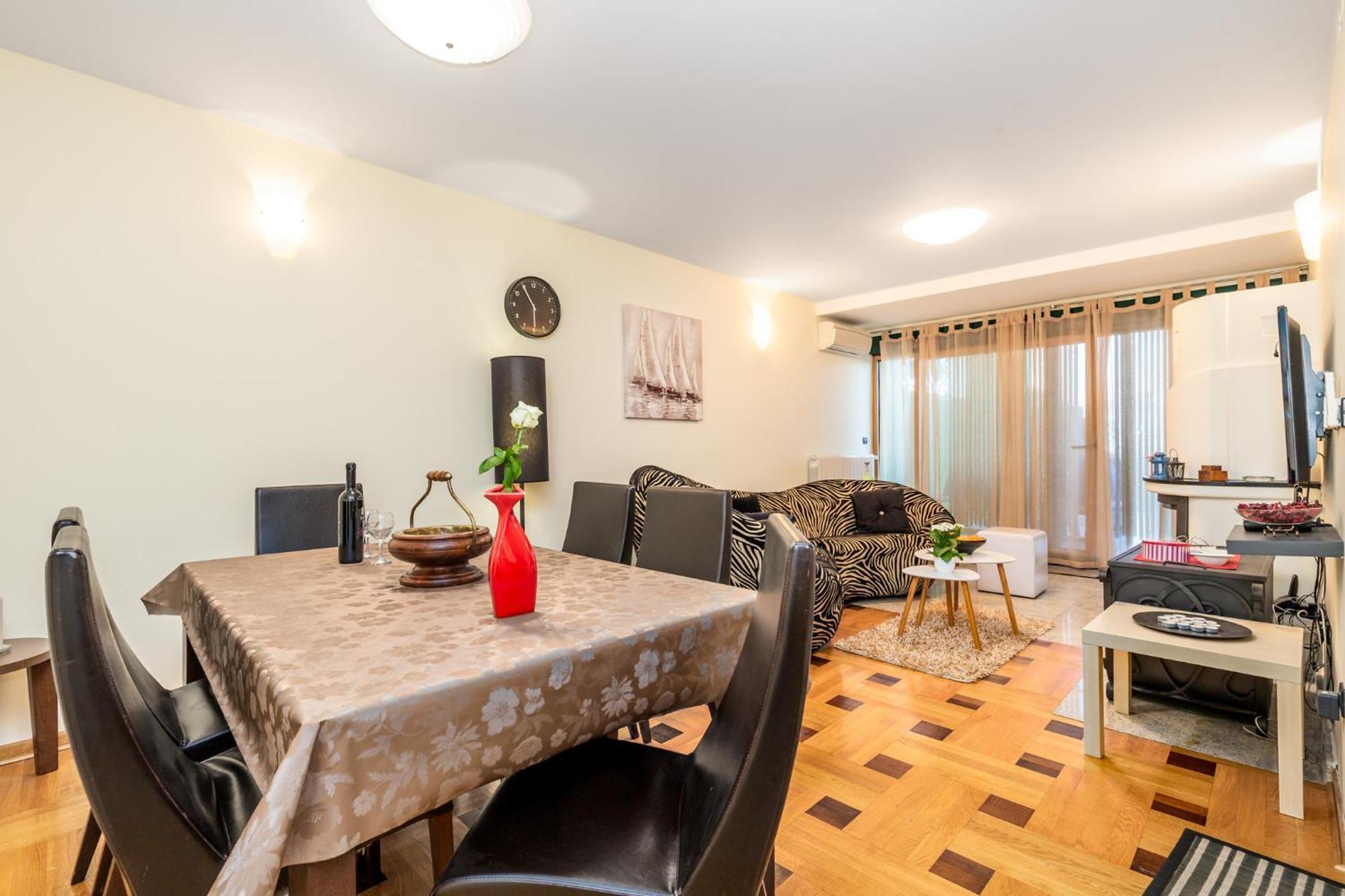 Lux Apartmani Opatija Exteriör bild