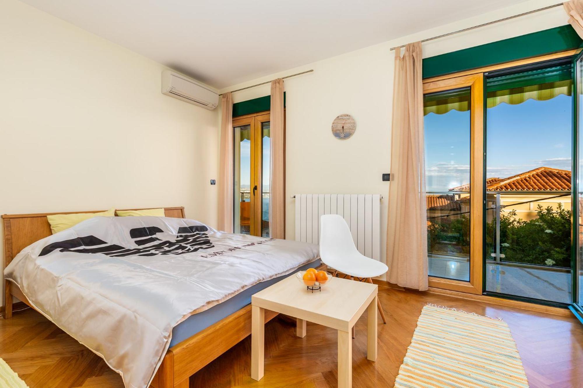 Lux Apartmani Opatija Exteriör bild